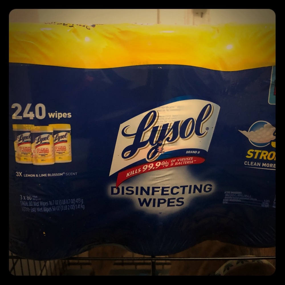 Lysol cleaning wipes-240 count